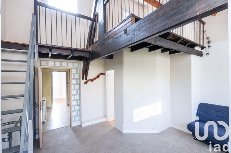 Maison - 235 m² - 11 pièces