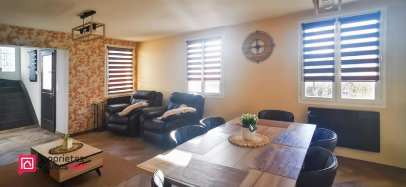 Maison - 93 m² - 5 pièces