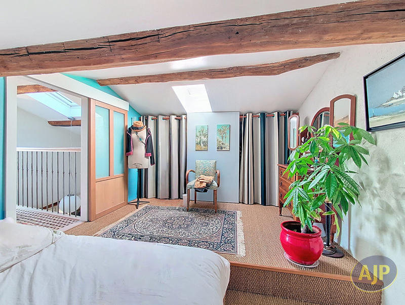 Maison - 114 m² - 5 pièces