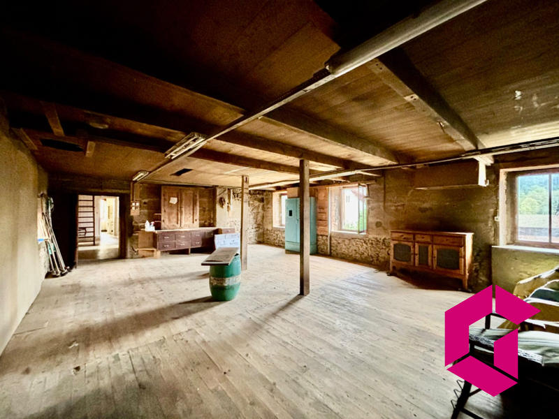 Maison - 170 m² - 10 pièces