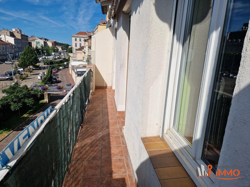 Appartement - 90 m² - 3 pièces