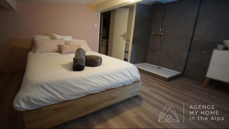 Appartement - 90 m² - 5 pièces