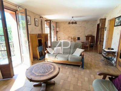 Maison - 155 m² - 8 pièces