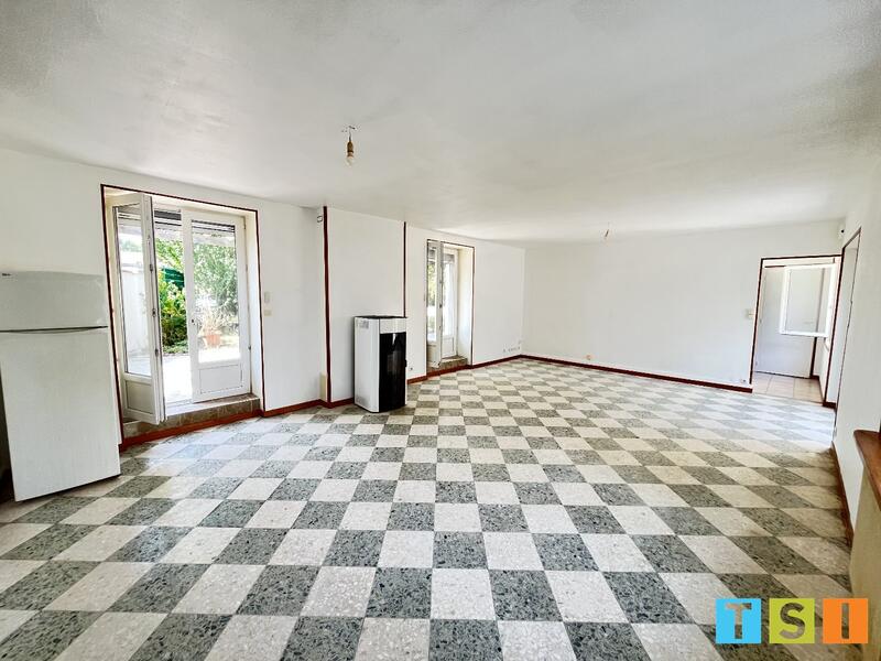 Maison - 340 m² - 13 pièces