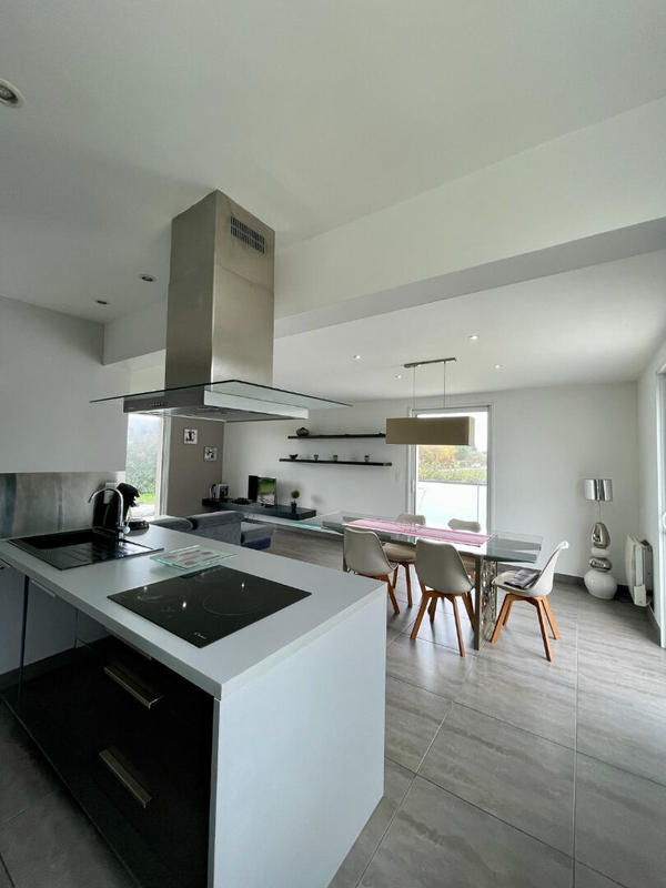 Appartement - 80 m² - 3 pièces