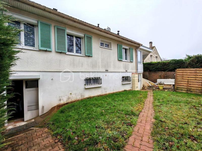 Maison - 104 m² - 5 pièces