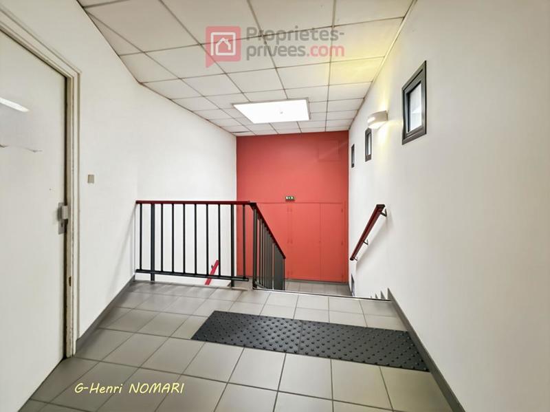 Parking / Garage - 230 m²