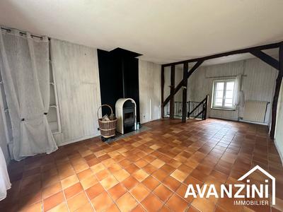 Maison - 93 m² - 4 pièces