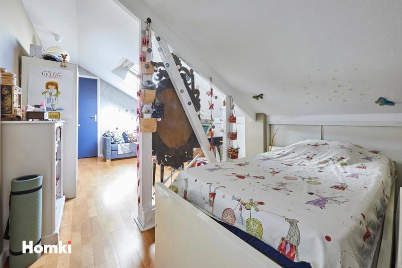 Maison - 170 m² - 7 pièces