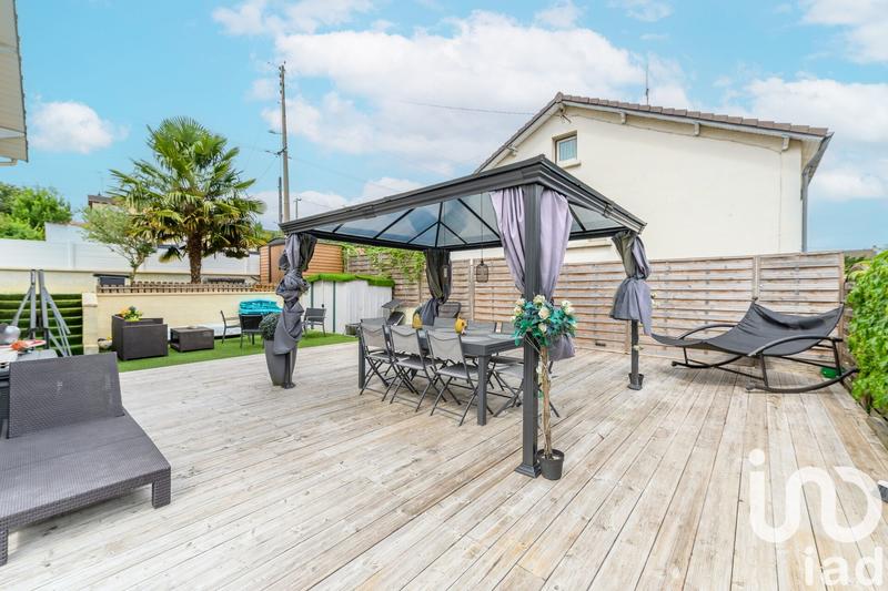 Maison - 91 m² - 5 pièces