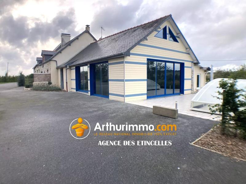 Maison - 278 m² - 8 pièces