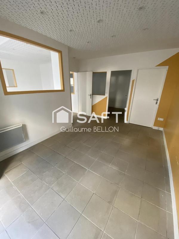 Local commercial - 85 m² - 3 pièces