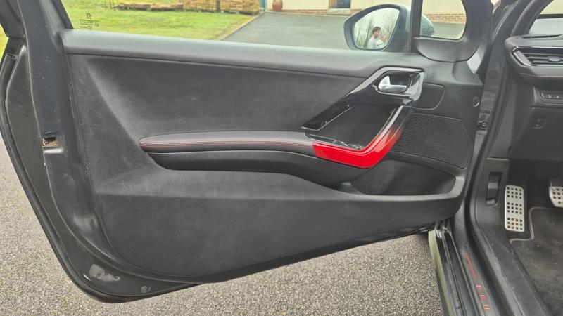 Peugeot 208 1.6 Thp 200 Gti