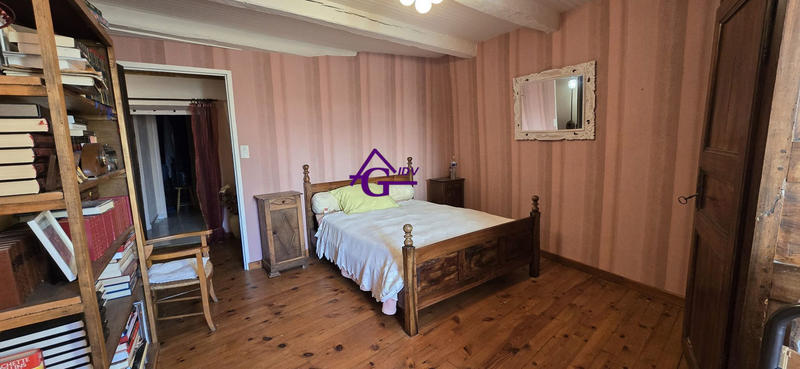 Maison - 195 m² - 7 pièces