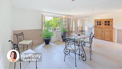 Maison - 297 m² - 7 pièces