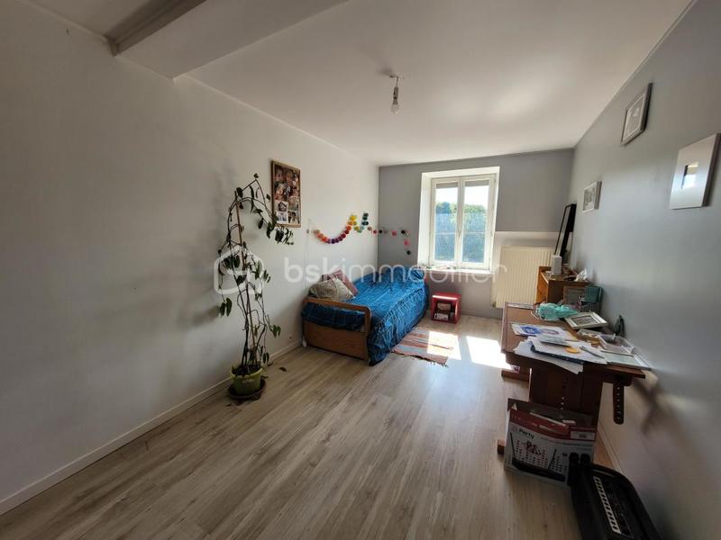 Maison - 194 m² - 8 pièces