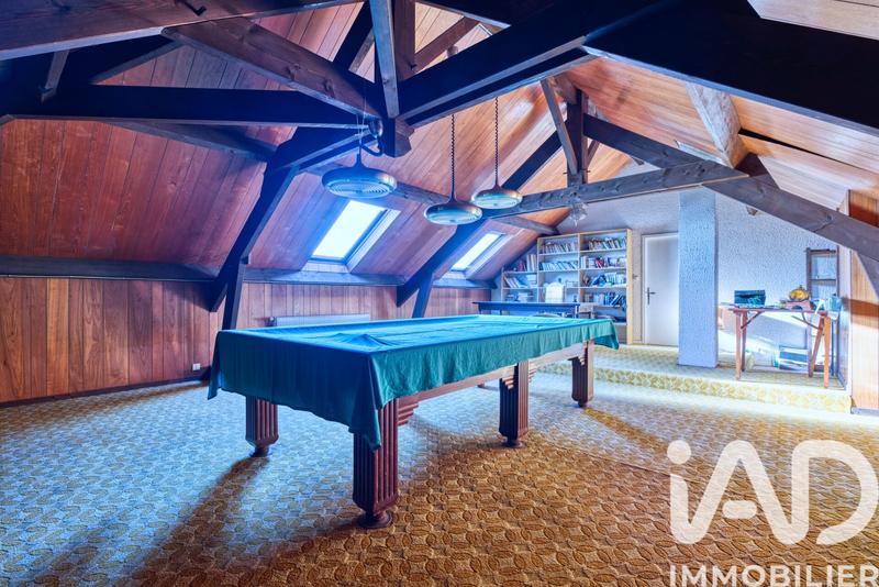 Maison - 283 m² - 10 pièces