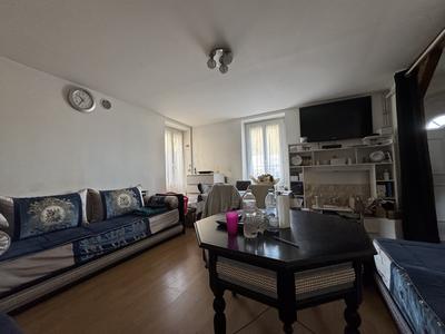 Maison en pierre - 104 m² - 6 pièces