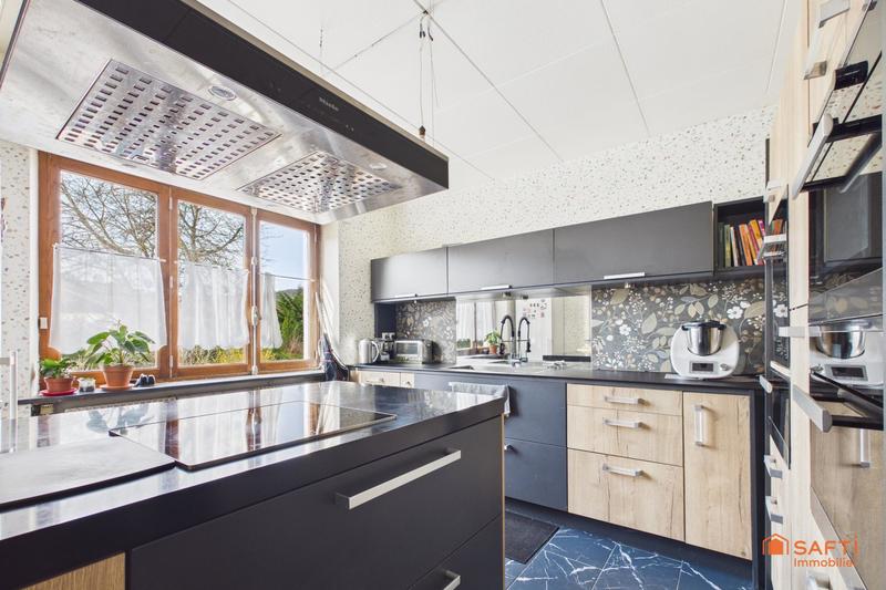 Maison - 155 m² - 7 pièces