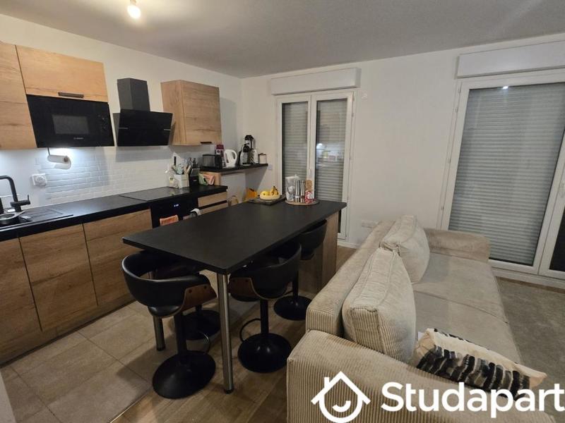 Chambre - 10 m² - 1 pièce