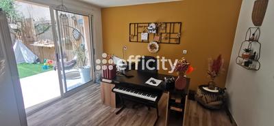 Maison - 250 m² - 6 pièces