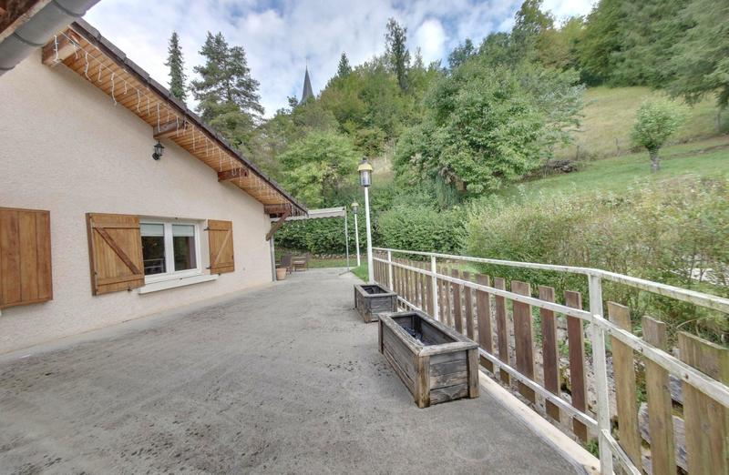 Maison - 201 m² - 10 pièces