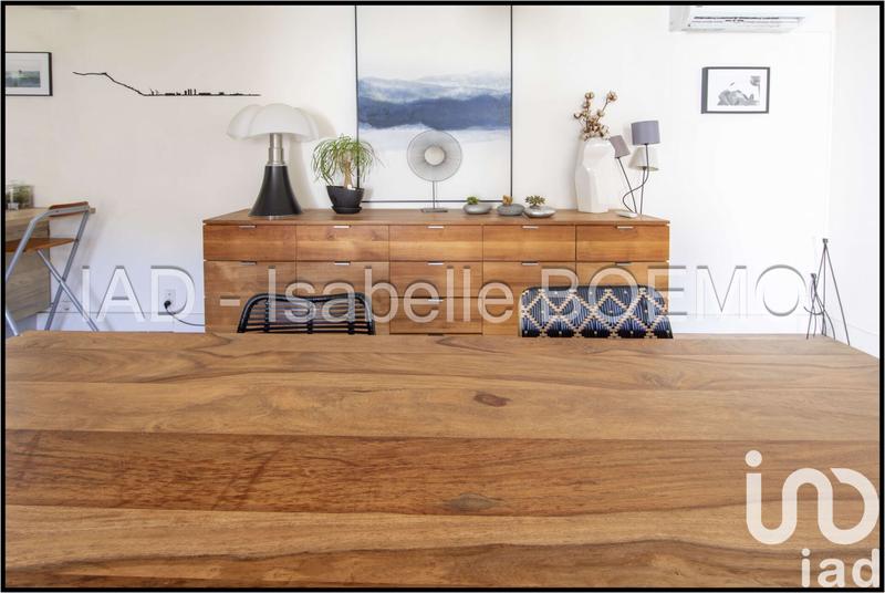 Maison - 216 m² - 9 pièces