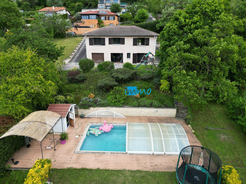 Maison ancienne - 146 m² - 6 pièces