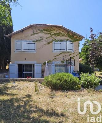 Maison - 373 m² - 16 pièces