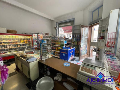 Local commercial - 105 m²