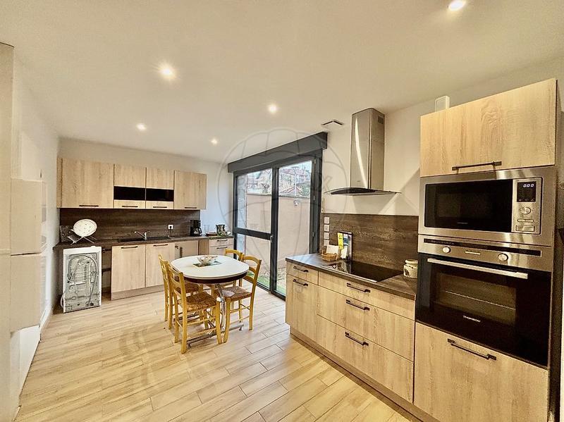 Maison - 82 m² - 4 pièces