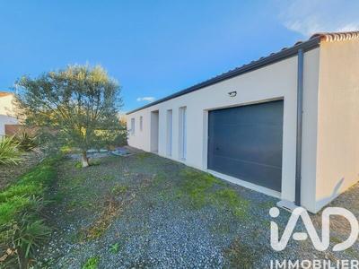 Maison - 91 m² - 4 pièces