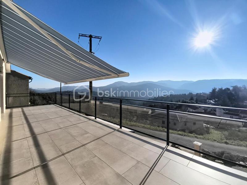 Maison - 122 m² - 5 pièces