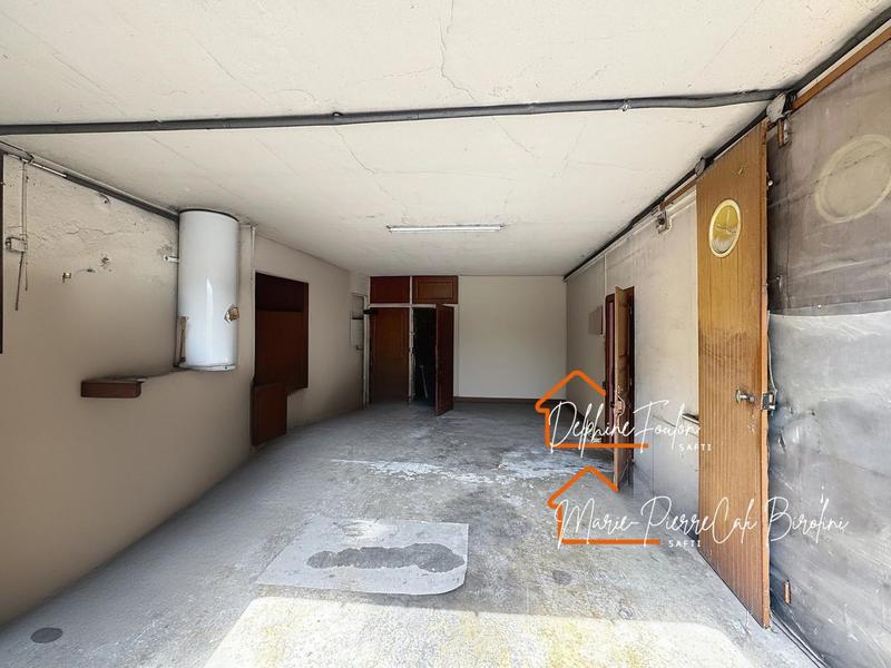 Maison - 137 m² - 6 pièces