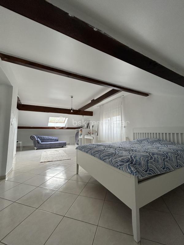 Maison - 157 m² - 8 pièces