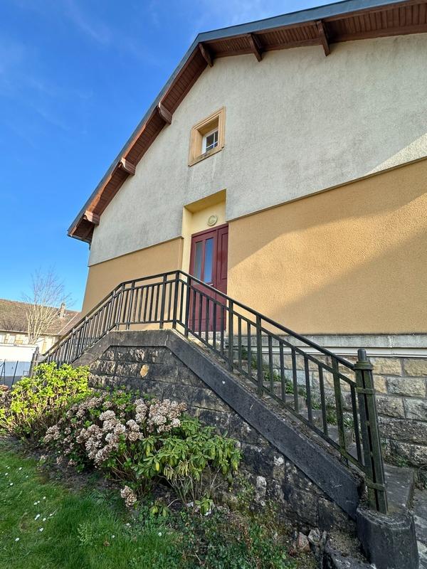 Maison - 107 m² - 6 pièces