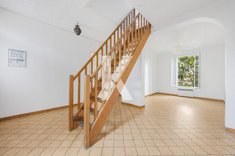 Maison - 116 m² - 6 pièces