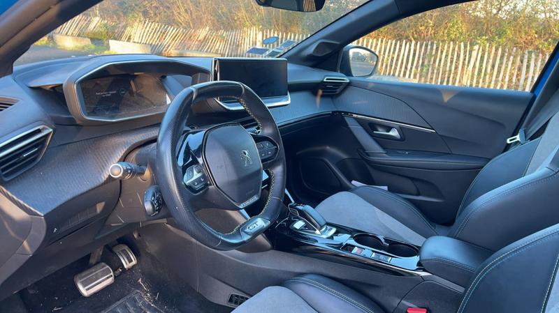 Peugeot E-208 II 100 Gt Pack