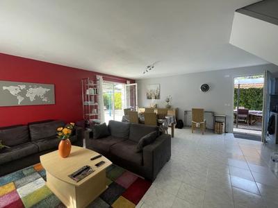 Maison - 83 m² - 4 pièces