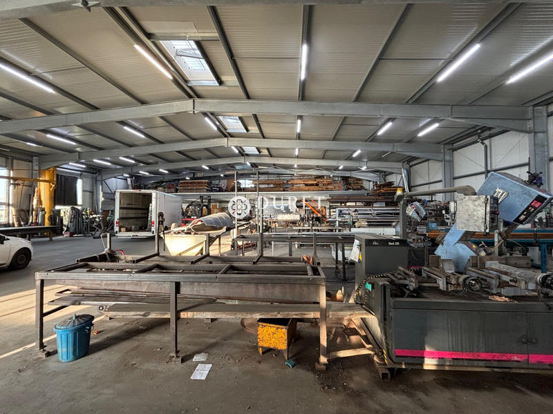 Local d'activités - 2 820 m²