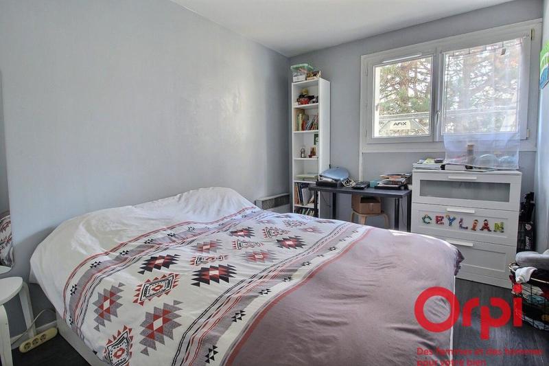 Appartement - 102 m² - 5 pièces