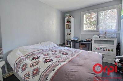 Appartement - 102 m² - 5 pièces