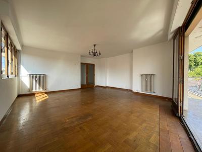 Appartement - 90 m² - 3 pièces