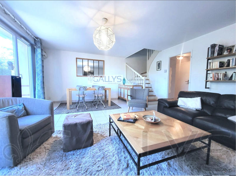 Maison - 88 m² - 4 pièces