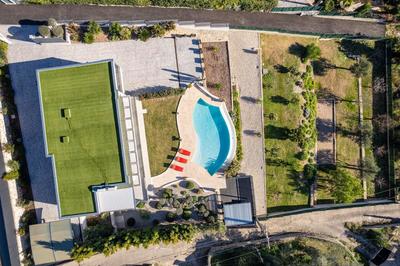 Maison - 260 m² - 6 pièces