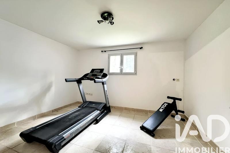 Maison - 160 m² - 9 pièces