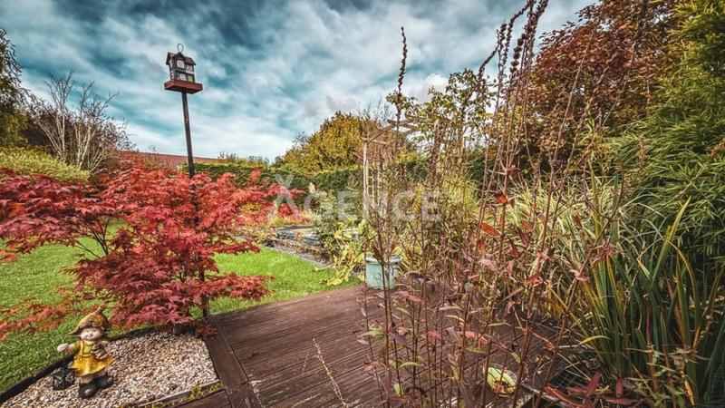 Maison - 99 m² - 5 pièces