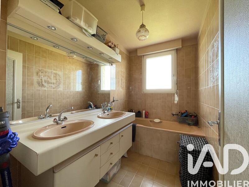 Maison - 135 m² - 7 pièces