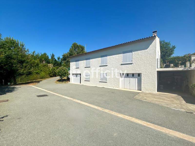 Maison - 130 m² - 5 pièces