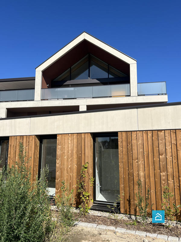 Appartement - 94 m² - 4 pièces